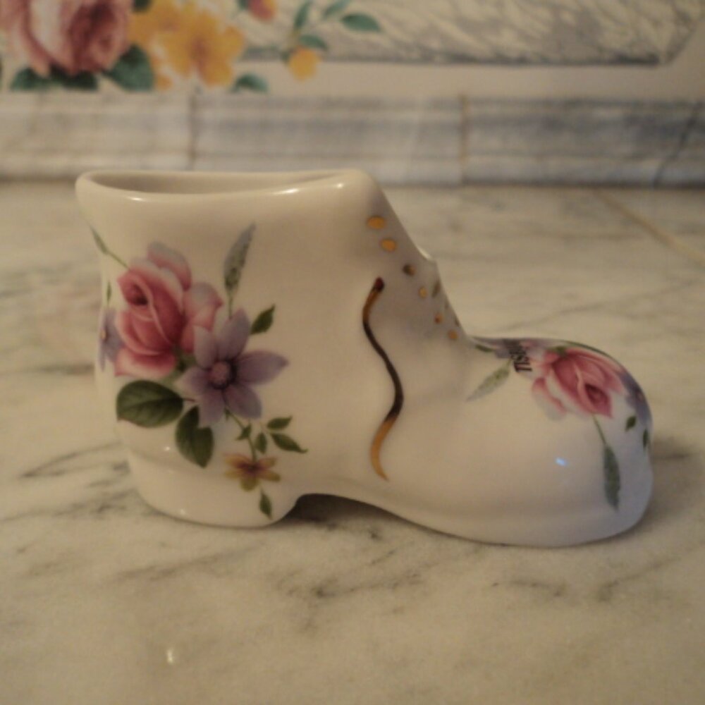 vintage shoe figurine